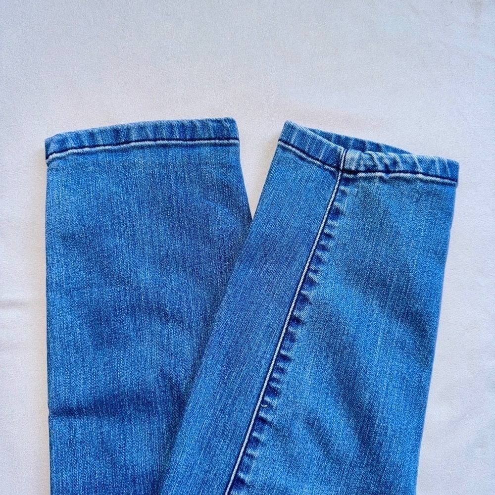Universal Thread Skinny Jeans - Picture 3 of 3